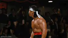 Raiden turns around and screams