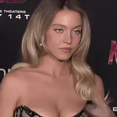 Sydney Sweeney posing on the red carpet