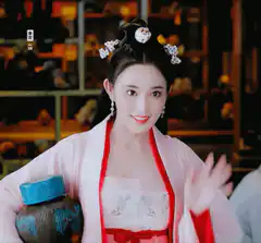 woman in hanfu waving with jar
