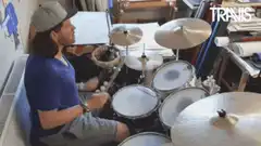drummer hits ba-dum-tss cymbal