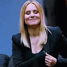 Kristen Bell gives the finger