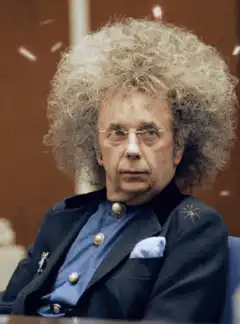 Saul Goodman with exploding hair