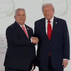 Trump and Orban awkward handshake