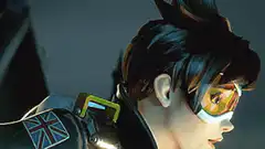 Tracer turns to face camera