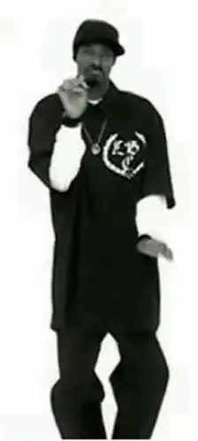 Snoop Dogg dancing