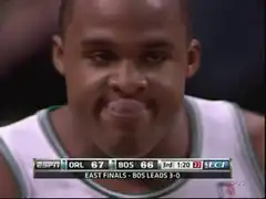 Glen Davis making a funny face