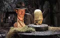 Indiana Jones sees the golden skull