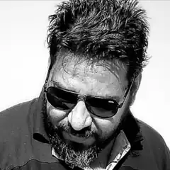 Man with sunglasses and beard