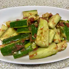 Cucumber Salad with Chili Sauce