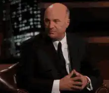 Kevin Pollak clapping hands