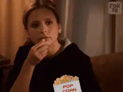 Sarah Michelle Gellar eating popcorn