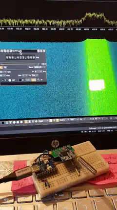 Arduino breadboard with oscilloscope display
