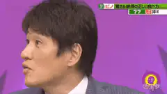 Man explaining how to eat with chopsticks
