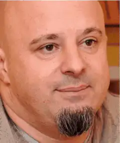 Man's face turns red