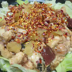 chicken and cabbage with chili flakes