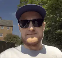 Man in sunglasses with glowing outline