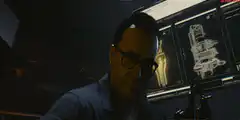 Frank Castle loads a gun