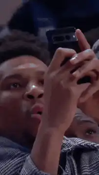 Giannis Antetokounmpo shocked reaction