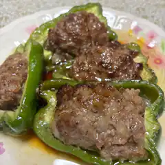 stuffed green peppers with meat
