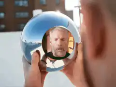 Kevin Spacey in crystal ball