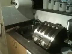 Toaster pops up a bagel