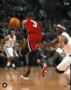 Dwyane Wade lightning dunk