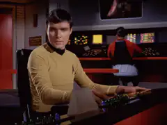 Star Trek officer confused by blinking lights