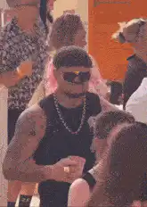 Jason Derulo dancing at a party