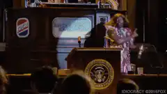Idiocracy President drinks Pepsi