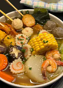 hot pot with corn shrimp fish cakes