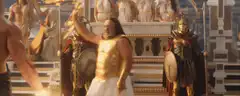 Zeus throws lightning bolt in 300 Rise of an Empire
