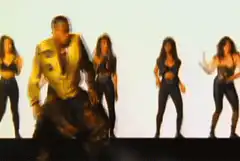 P Diddy dancing with backup dancers