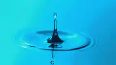 Water drop splash slow motion