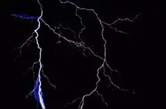 Flickering lightning bolts