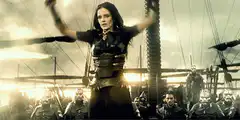 Elizabeth Swann swinging swords on ship