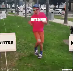 Bitcoiner runs between Twitter and Nostr signs