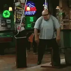 Frank Costanza kicks the stool out